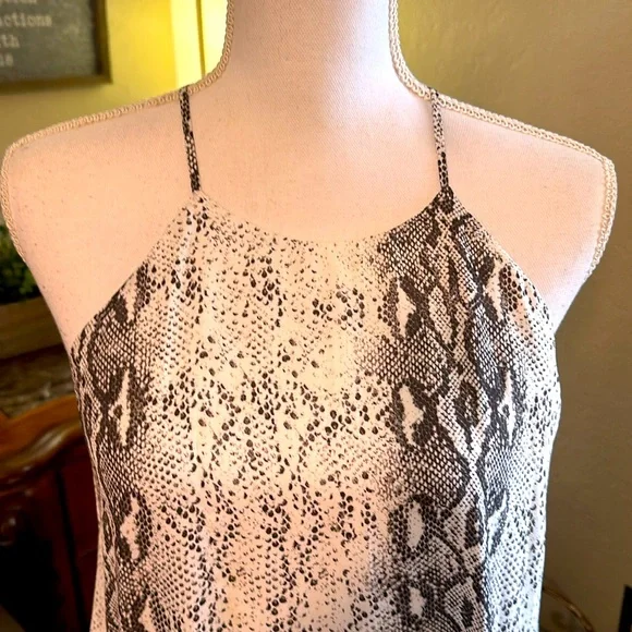 Mare Mare Anthropologie Snakeskin Mini dress with pockets Large worn once - Picture 5 of 15